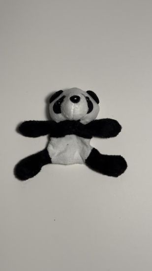 صورة باندا مغناطيسية صغيرة